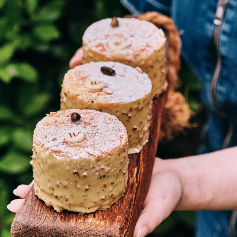 Succès Abricot Pistache individuel - Pâtissier de Luxe - Paris